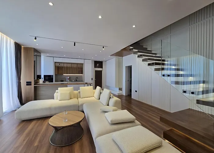 Modern Luxury In Coast With Sea View & Private Garden 别墅 *
