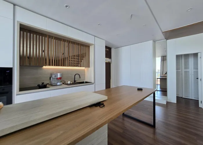 Villa Modern Luxury In Coast With Sea View & Private Garden *